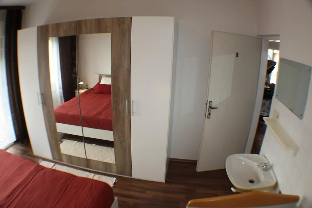 Apartmani Nika Sukošan