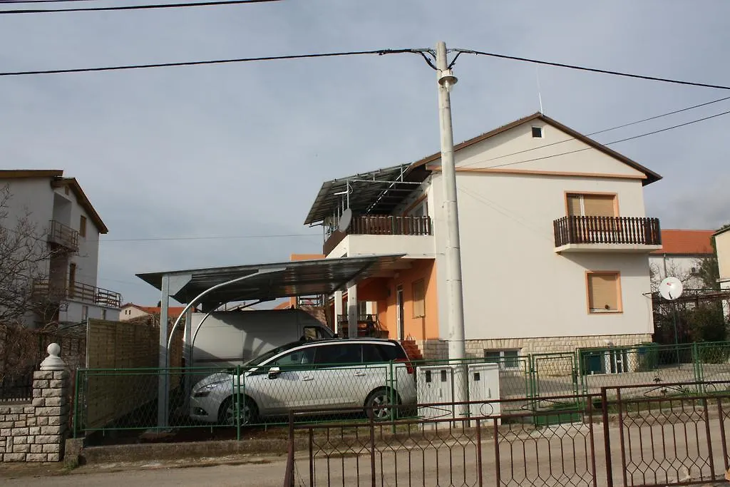 Apartmani Nika Sukošan